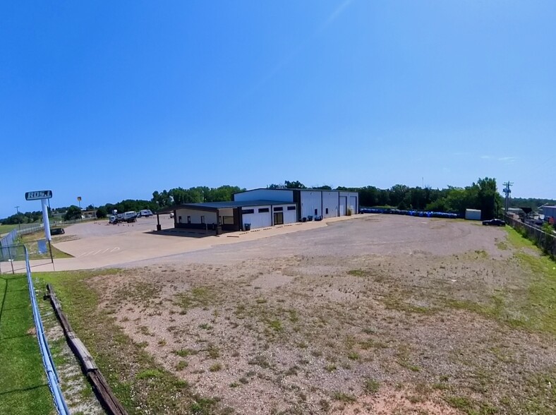 6700 N I-35 Industrial Blvd, Edmond, OK for sale - Building Photo - Image 1 of 1