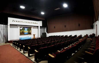 9110 Van Nuys Blvd, Panorama City, CA for lease Interior Photo- Image 2 of 4