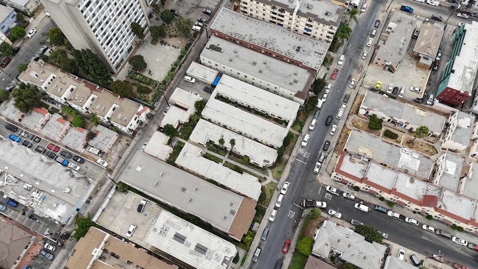 428-434 S Burlington Ave ave, Los Angeles, CA for sale - Building Photo - Image 2 of 8