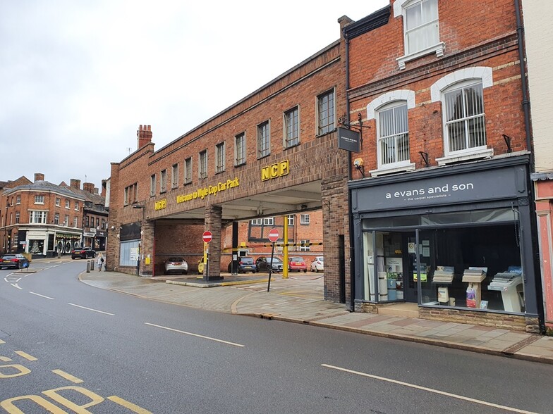 35 Wyle Cop, Shrewsbury for sale - Primary Photo - Image 1 of 1