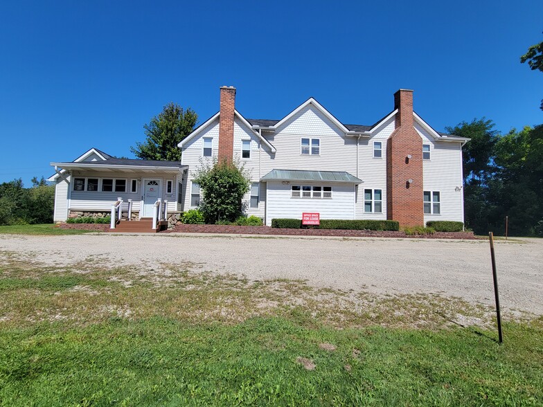 10087 Spencer Rd, Brighton, MI for sale - Building Photo - Image 1 of 34