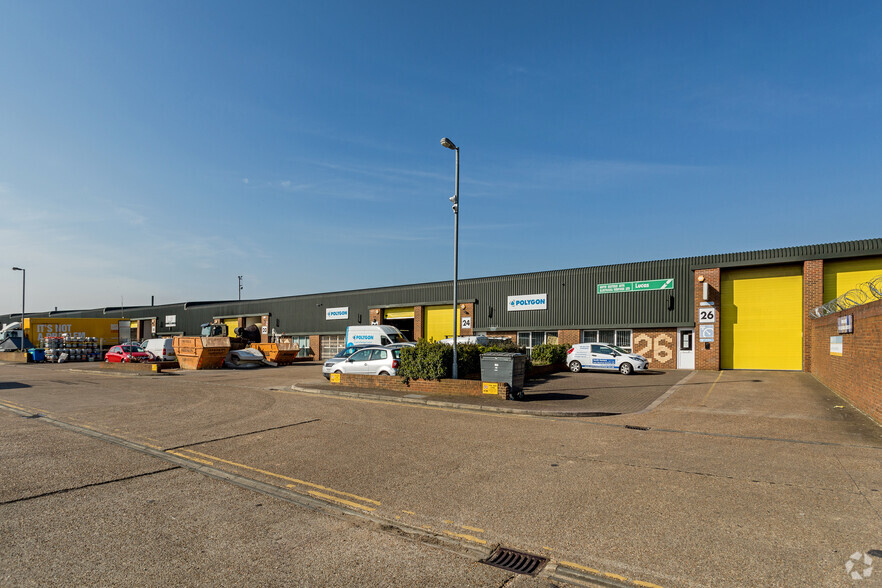Manor Rd, Erith for lease - Building Photo - Image 1 of 5
