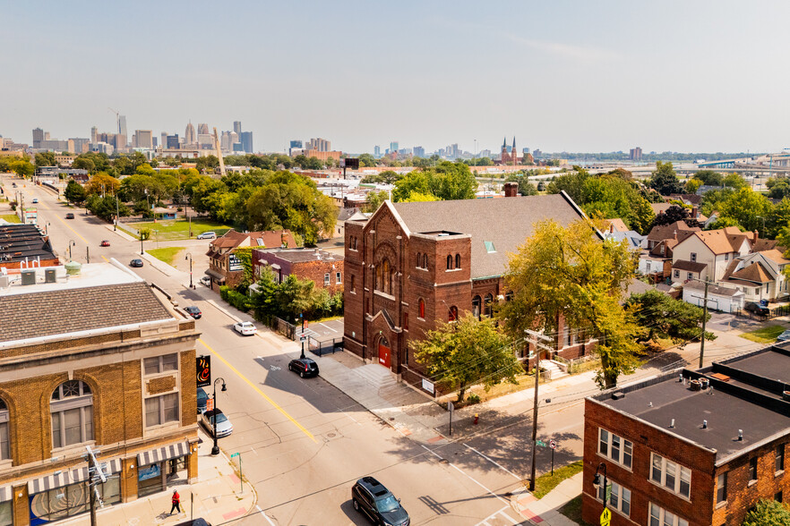 3553 W Vernor Hwy, Detroit, MI for sale - Building Photo - Image 3 of 18