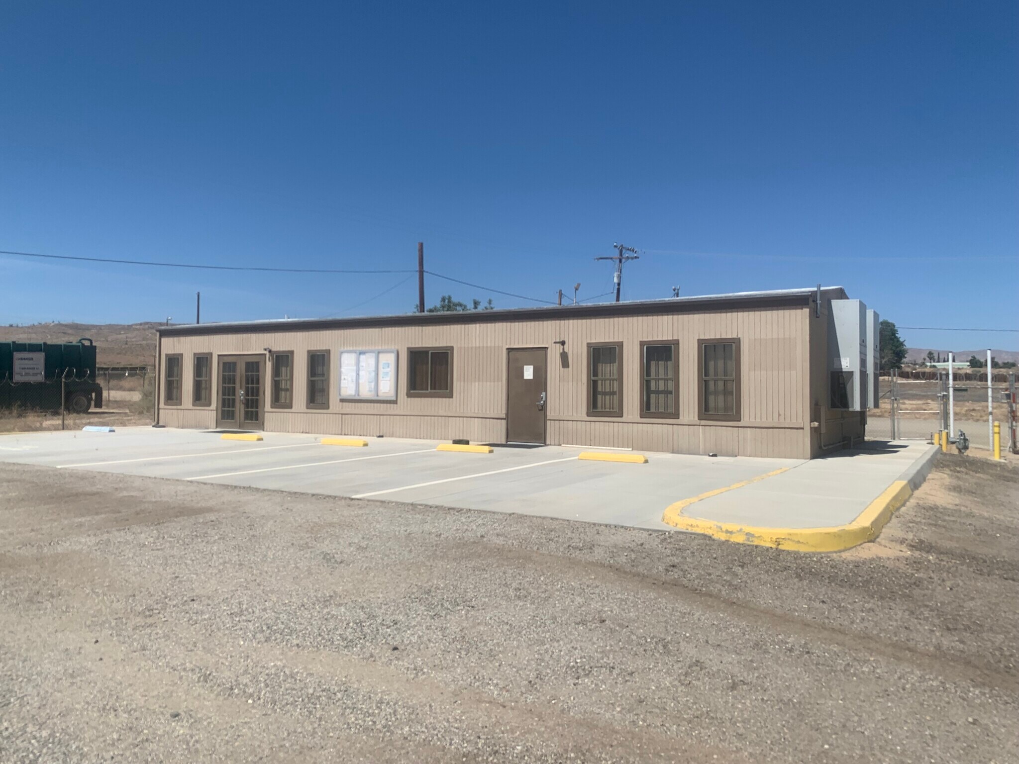 330 Industrial Way, Taft, CA for lease Building Photo- Image 1 of 14