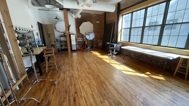 456 Johnson Ave, Brooklyn, NY for lease Interior Photo- Image 2 of 6