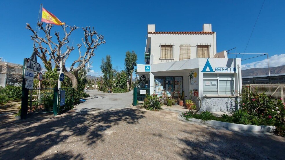 Retail in Adra for sale - Building Photo - Image 2 of 40