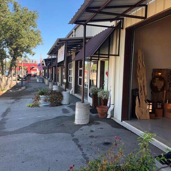 31560 Ranch Road 12, Dripping Springs, TX for sale - Building Photo - Image 1 of 1