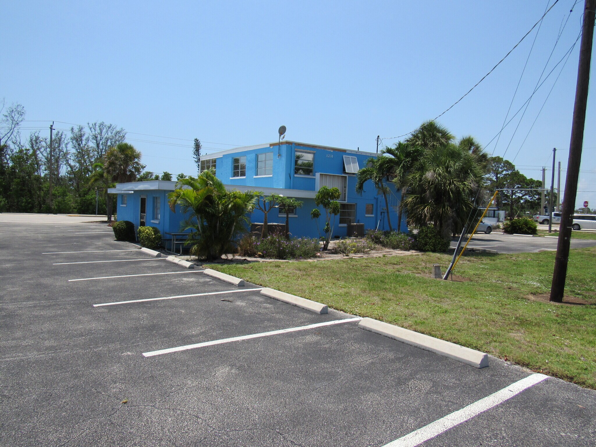 1231 Beach Rd, Englewood, FL 34223 Office for Sale
