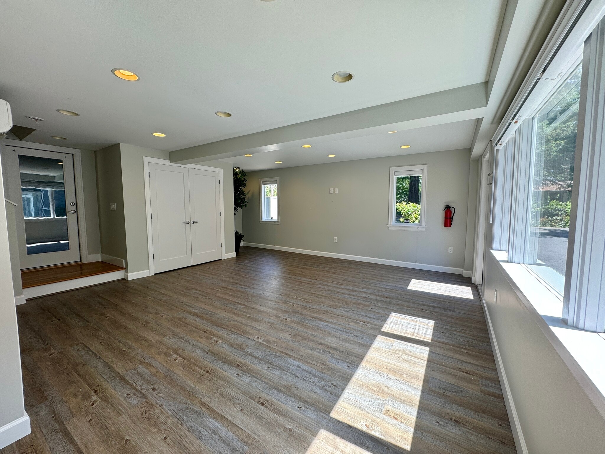 6500 SW Beaverton-Hillsdale Hwy, Portland, OR for sale Building Photo- Image 1 of 1