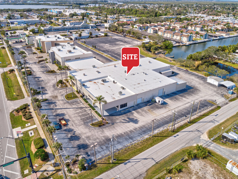 1800-1850 E Merritt Island Cswy, Merritt Island, FL for lease - Building Photo - Image 3 of 21