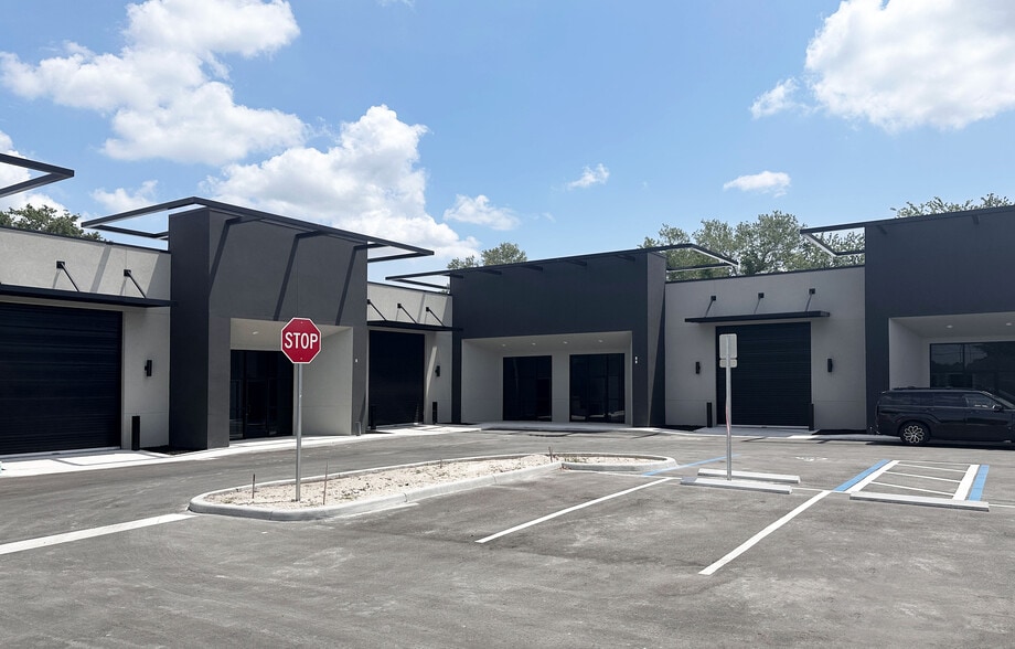 1477 W Gore St, Orlando, FL for lease - Building Photo - Image 2 of 6