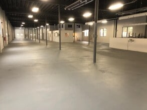 34 Lafayette Rd, North Hampton, NH for sale Interior Photo- Image 1 of 24