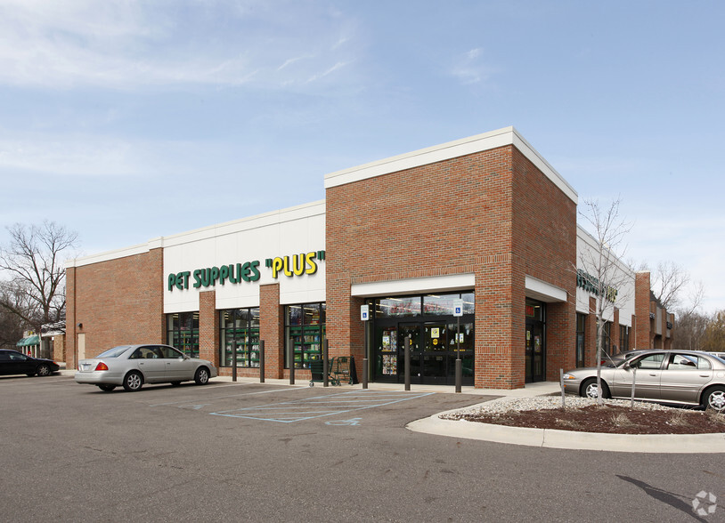 4901 Okemos Rd, Okemos, MI for lease - Primary Photo - Image 1 of 4