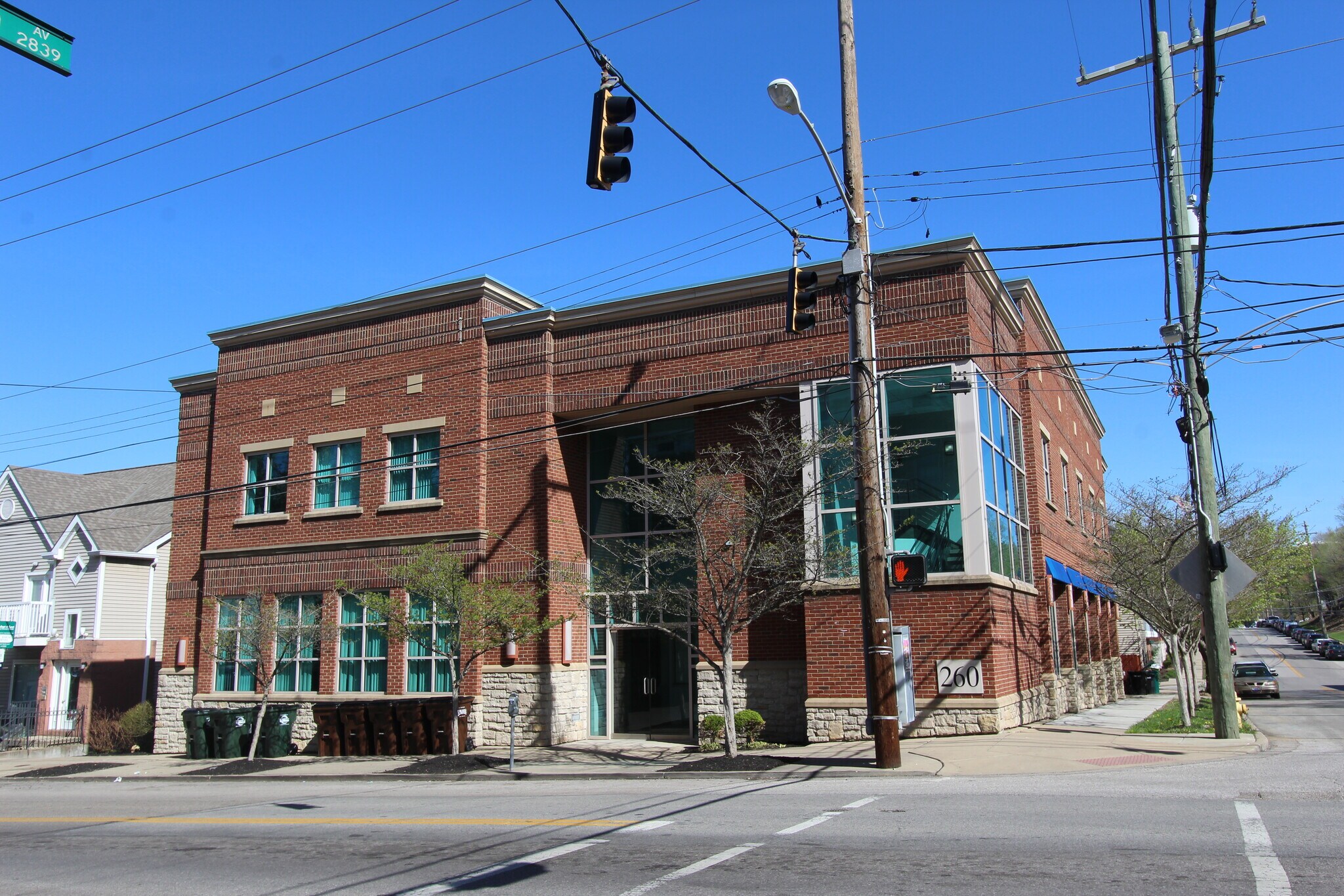 260 E University Ave, Cincinnati, OH for sale Building Photo- Image 1 of 1
