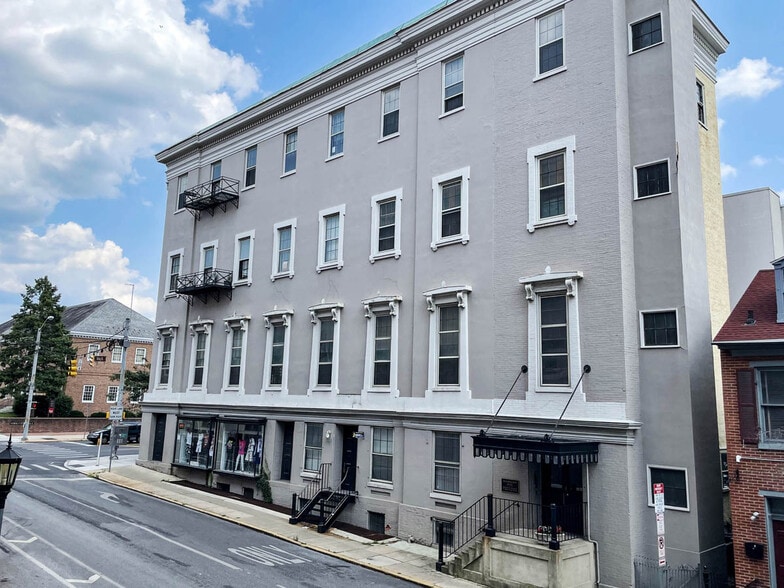 100 S George St, York, PA for lease - Building Photo - Image 2 of 3