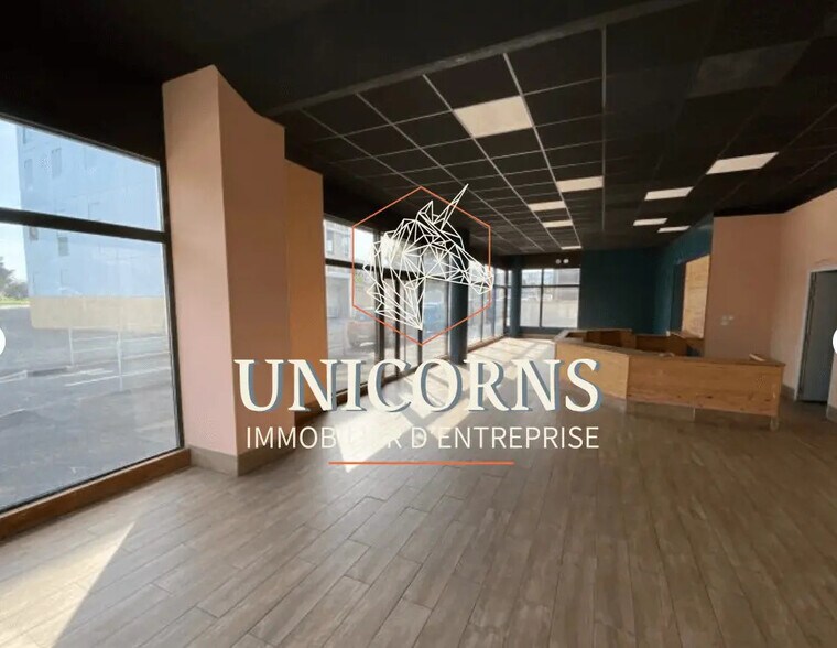 Retail in Blagnac for sale - Interior Photo - Image 2 of 4