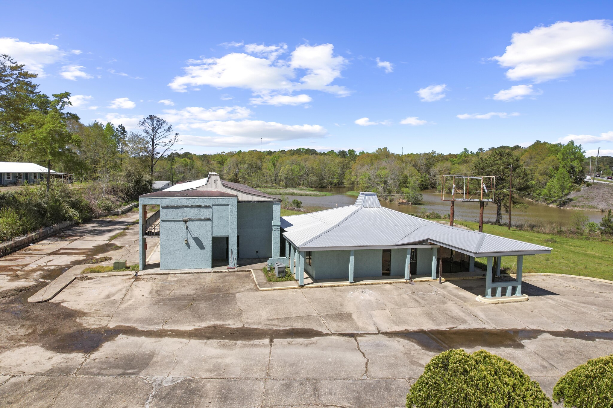 1010 N Eufaula Ave, Eufaula, AL for sale Building Photo- Image 1 of 133