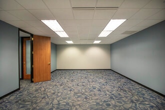 250 N Patrick Blvd, Brookfield, WI for lease Interior Photo- Image 1 of 4