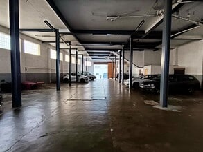 Retail in Canet de Mar, Barcelona for lease Interior Photo- Image 2 of 7