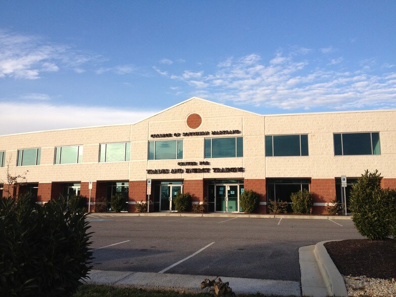 17 Irongate Dr, Waldorf, MD for sale - Building Photo - Image 1 of 1