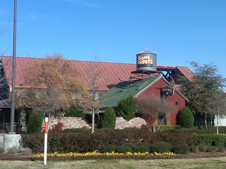 1720 Willilam D Tate Ave, Grapevine, TX for sale - Primary Photo - Image 1 of 1