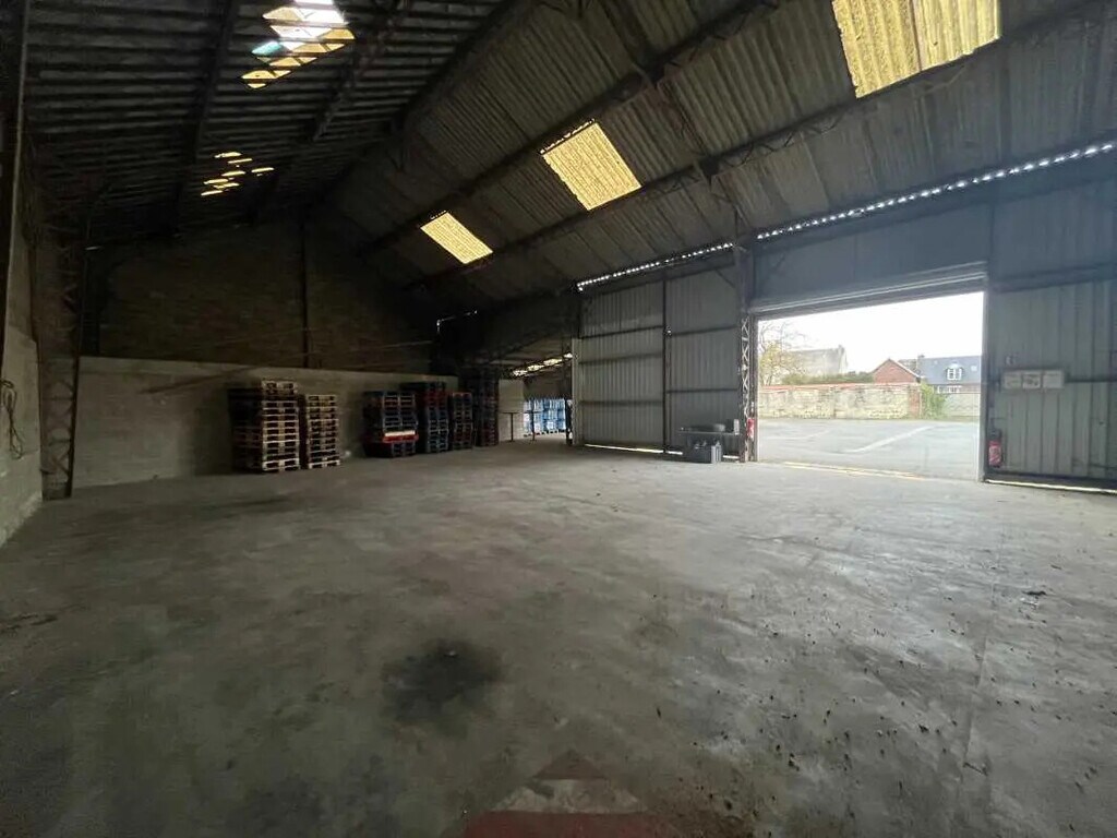 Location Entrepôt 525 m² - Photo 1