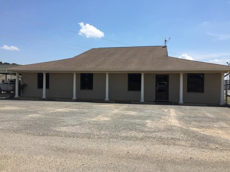 1537 NE Loop, Carthage, TX for sale - Primary Photo - Image 1 of 1