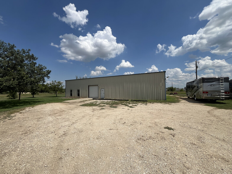 2331 Bolton Rd, Marion, TX for lease - Building Photo - Image 3 of 11