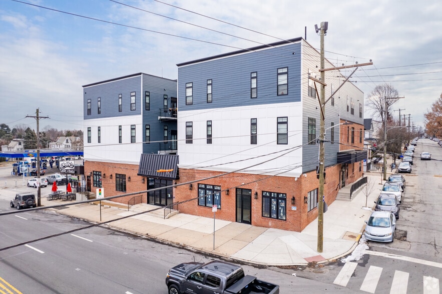 5830 Henry Ave, Philadelphia, PA for lease - Primary Photo - Image 1 of 5