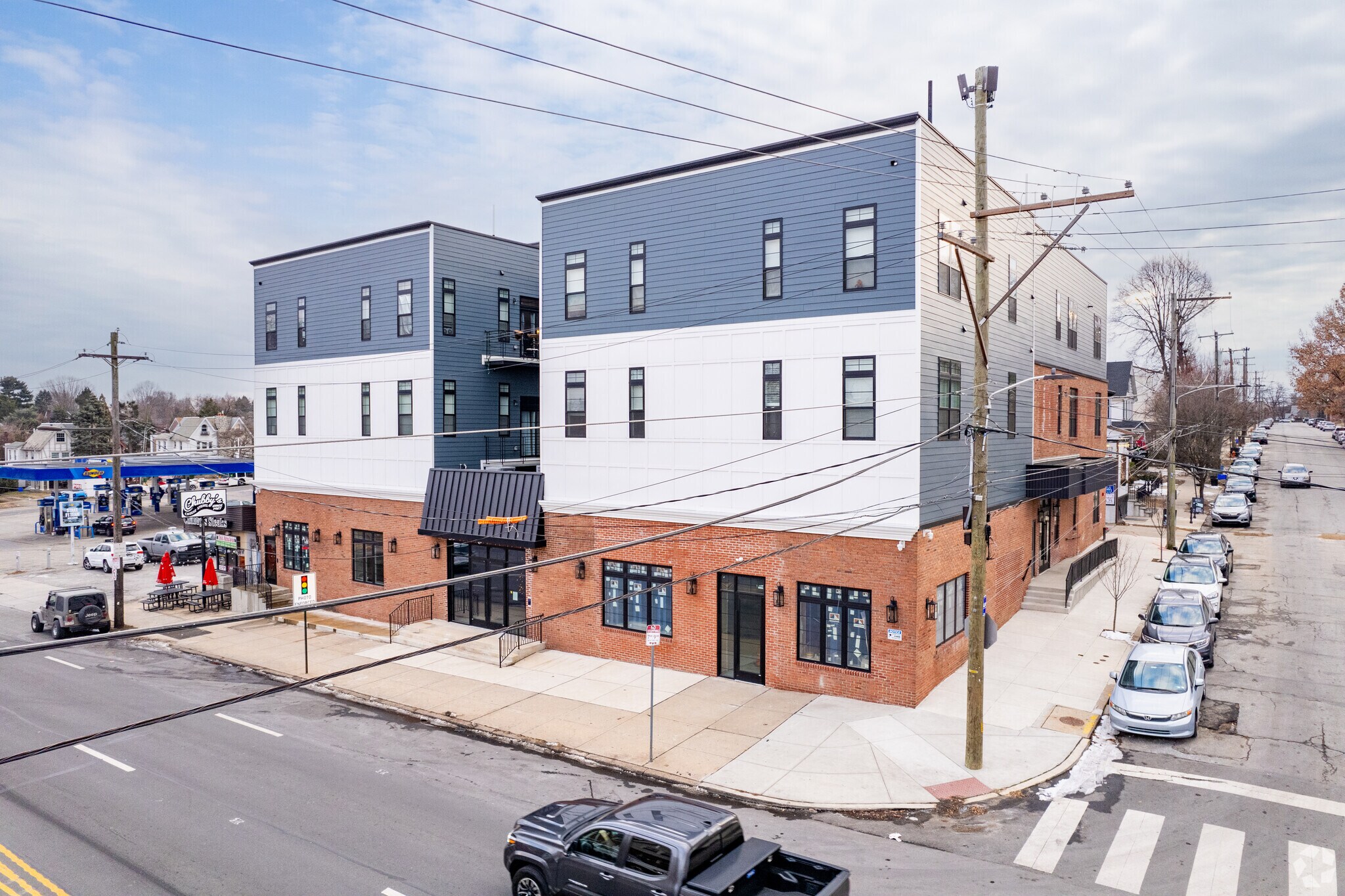 5830 Henry Ave, Philadelphia, PA for lease Primary Photo- Image 1 of 6