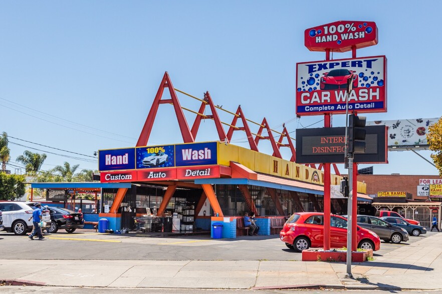 900 S La Brea Ave, Los Angeles, CA for lease - Building Photo - Image 1 of 1