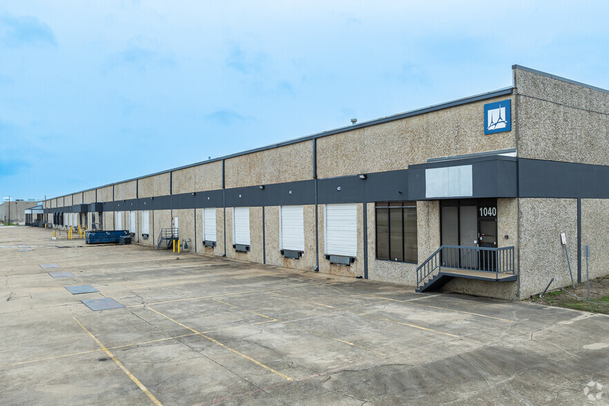 1050 S State Highway 161, Grand Prairie, TX for lease - Building Photo - Image 3 of 12