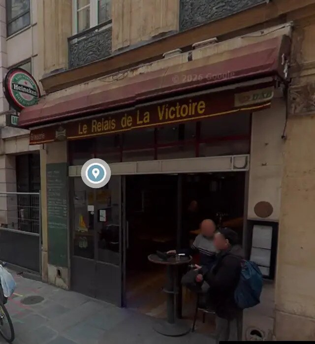 Retail in Paris for lease Building Photo- Image 1 of 3