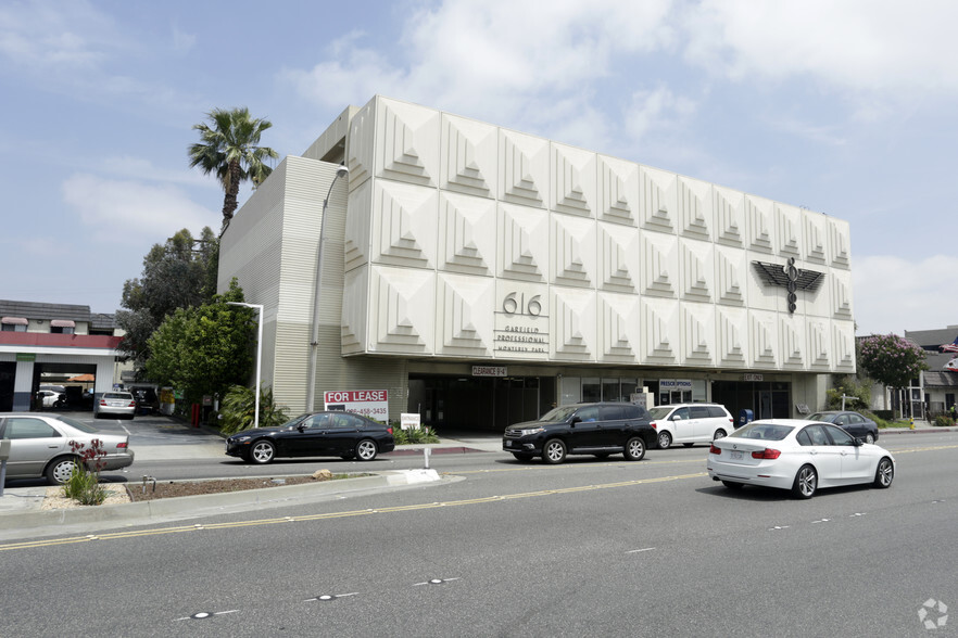 616 N Garfield Ave, Monterey Park, CA for lease - Primary Photo - Image 1 of 4