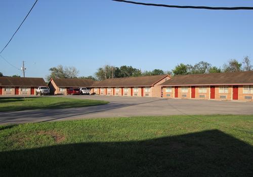 1500 N State Highway 359, Mathis, TX for sale - Primary Photo - Image 1 of 1