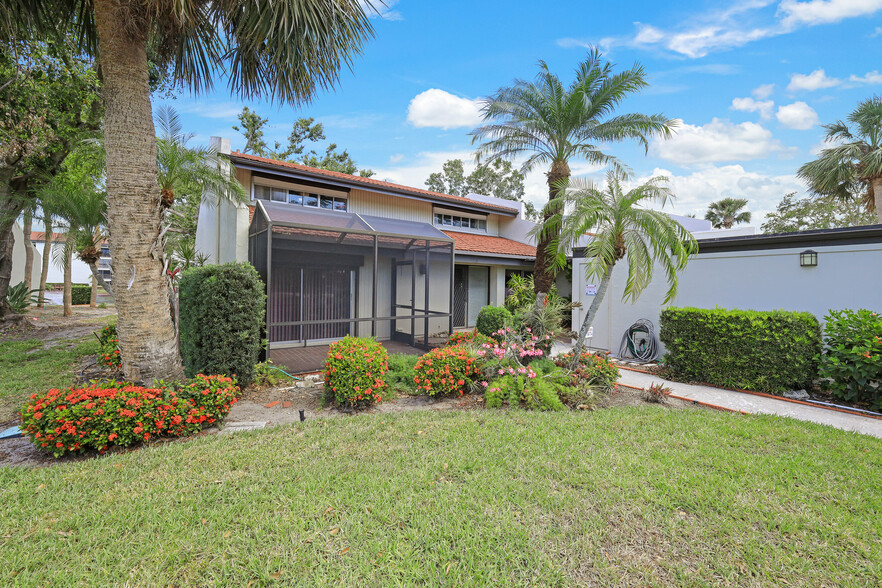 4411 E Mainmast Ct, Fort Myers, FL for sale - Primary Photo - Image 1 of 14