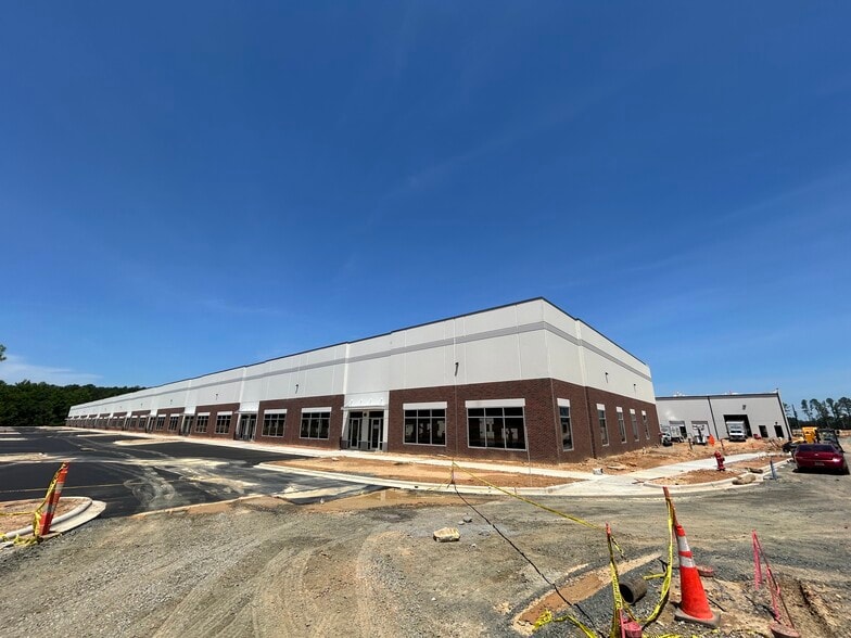 1485 Goodwin Rd, Apex, NC for lease - Building Photo - Image 2 of 13
