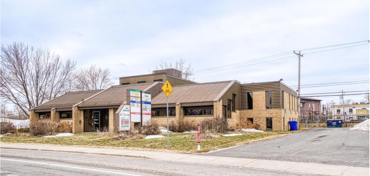 2100 Boul René-Gaultier, Varennes, QC for sale Building Photo- Image 1 of 10
