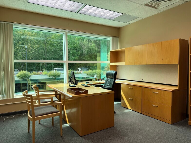 900 South Ave, Staten Island, NY for lease - Building Photo - Image 3 of 14