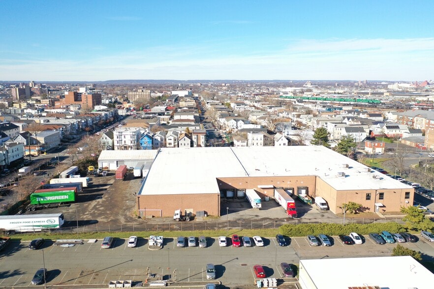 26 Papetti Plz, Elizabeth, NJ for lease - Building Photo - Image 1 of 8