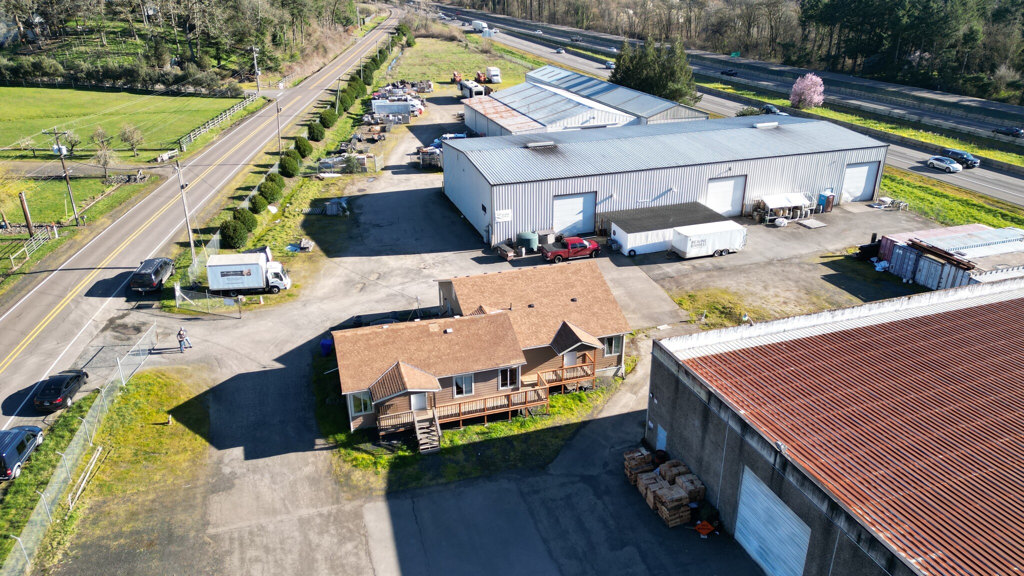 10466 Sunnyside Rd SE, Jefferson, OR for lease Building Photo- Image 1 of 9