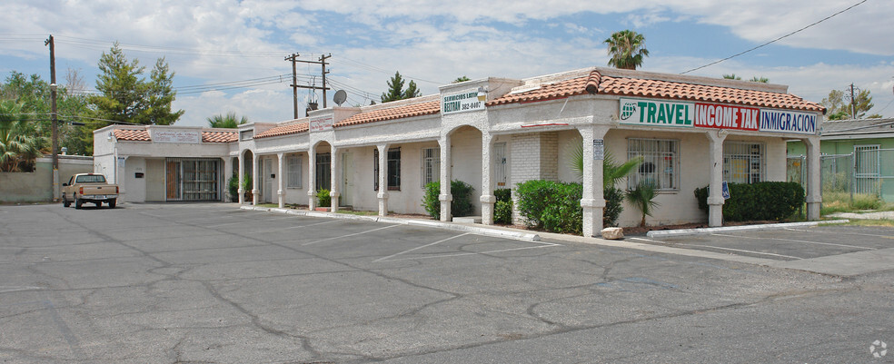 1924-1928 E Charleston Blvd, Las Vegas, NV for sale - Primary Photo - Image 1 of 1