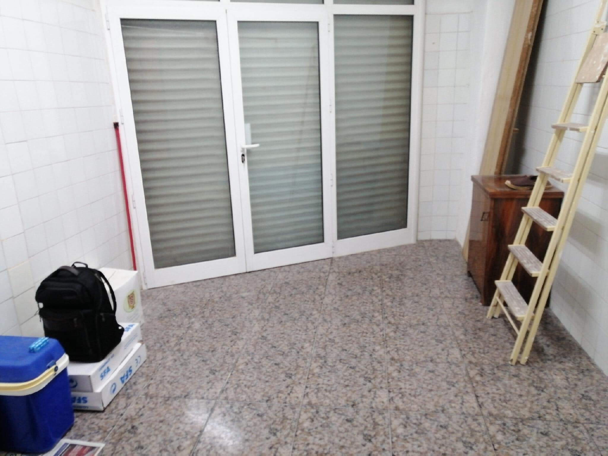 Retail in Esplugues de Llobregat, Barcelona for lease Interior Photo- Image 1 of 7