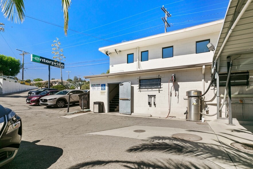 3850 Foothill Blvd, La Crescenta, CA for sale - Building Photo - Image 3 of 10