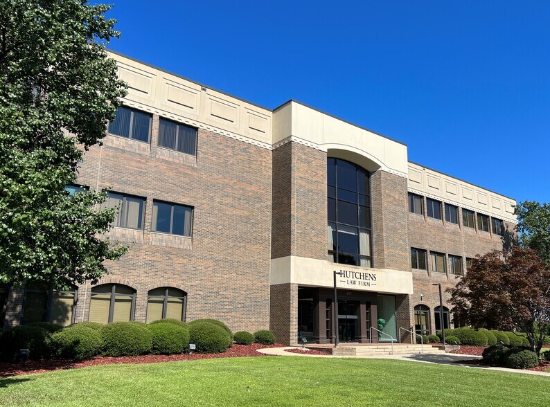 4317 Ramsey St, Fayetteville, NC 28311 Hutchens Law Building