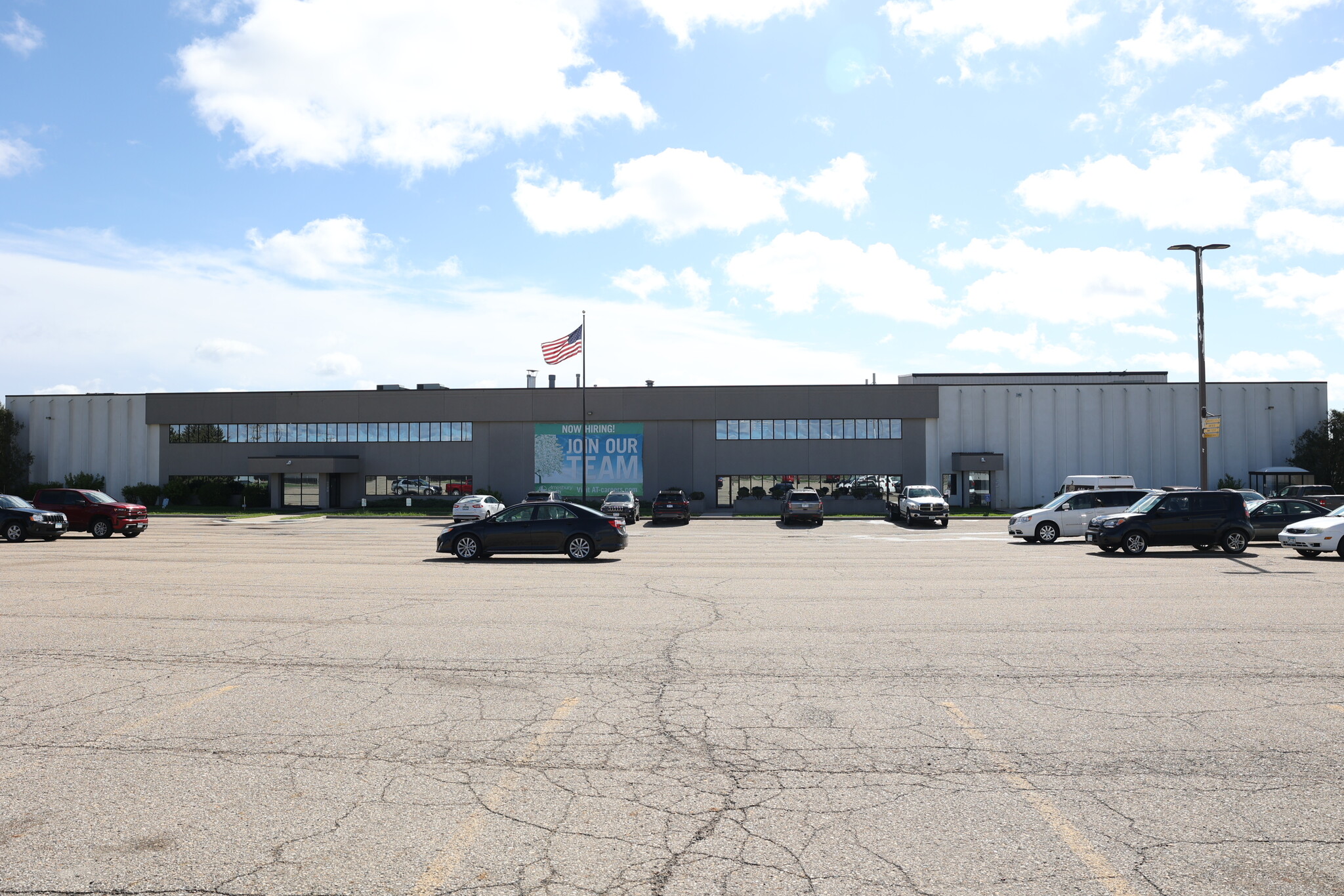 205 24th Ave SW, Owatonna, MN for lease Building Photo- Image 1 of 51