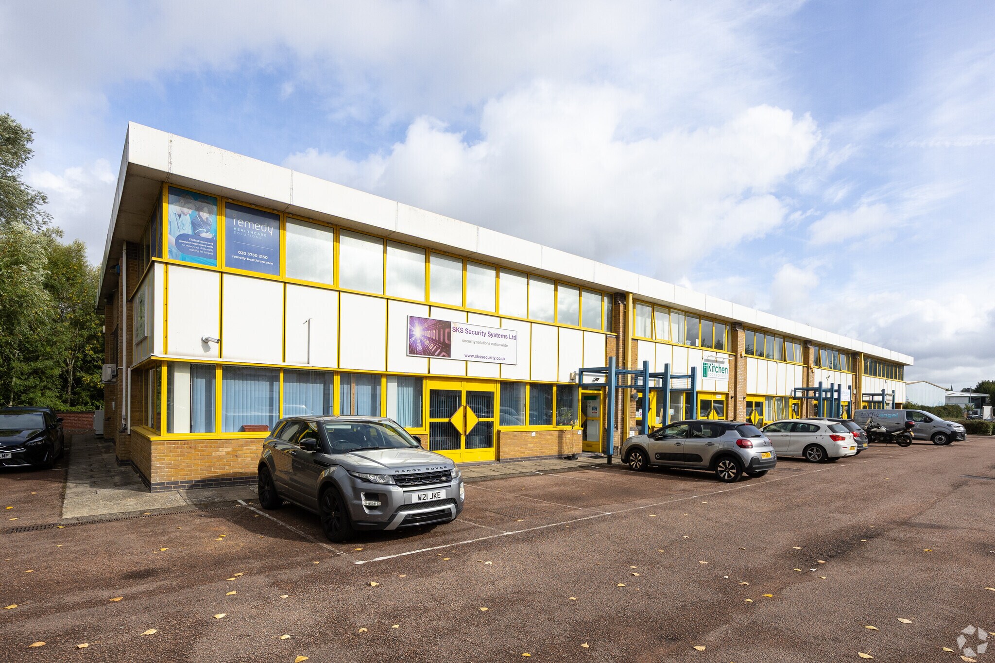 1-10 Horsted Sq, Uckfield for sale Primary Photo- Image 1 of 1