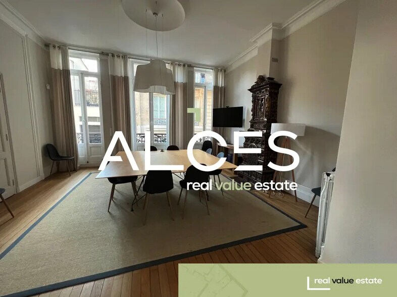 Office in Bordeaux for lease - Interior Photo - Image 2 of 7