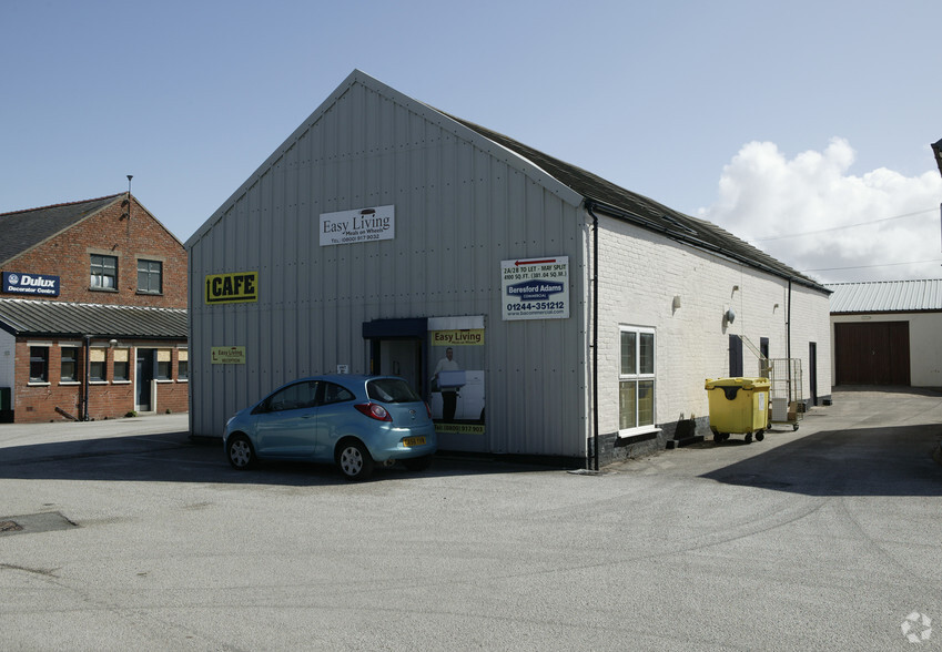 Vale Rd, Rhyl for lease - Building Photo - Image 1 of 5