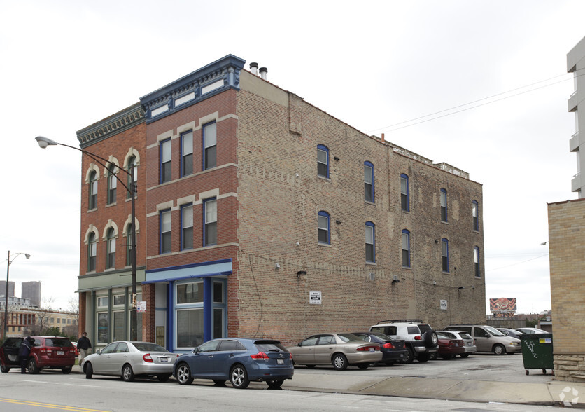 942 W Erie St, Chicago, IL for sale - Primary Photo - Image 1 of 1